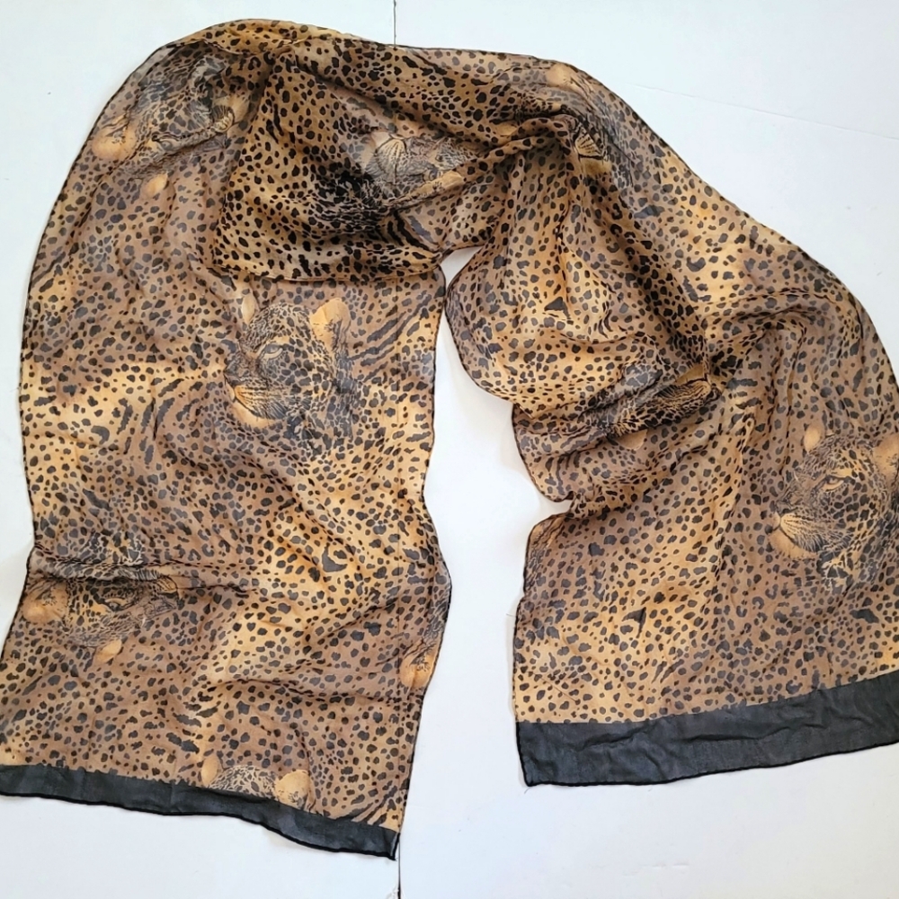 Leopard sheer scarf